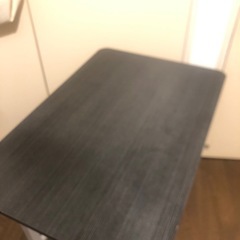 テーブル