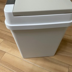 おむつ生ゴミ用　密封ゴミ箱　20l の画像