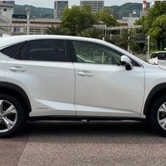 レクサスNX 300h バージョンL サンルーフ 赤茶革シート【禁煙車】の画像