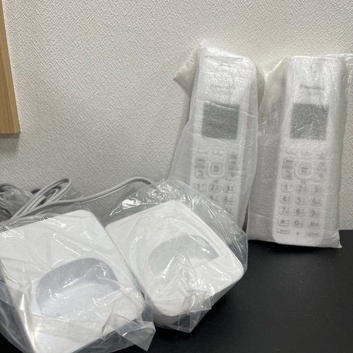 【新品】 パナソニック 電話増設子機×2 KX-FKD405-W