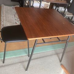 ニトリ　テーブル　チェア1脚　セット　の画像