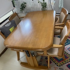 ダイニングテーブル　