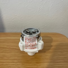 洗濯機給水接続部品 プラスチックと金属製 ネジ式接続の画像