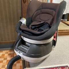 Combi CB-UTC 044238 チャイルドシート　新生児対応
