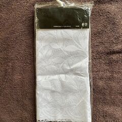 カフェカーテン　シンプルなリーフ柄 程よい目隠し効果と防炎加工付　巾約150センチ×丈約70センチの画像