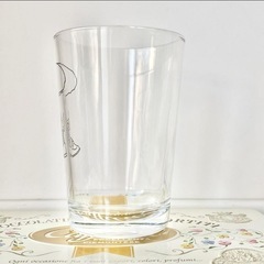 CLINIQUEクリスマスコフレ限定品 デザイナー雑貨 コップの画像