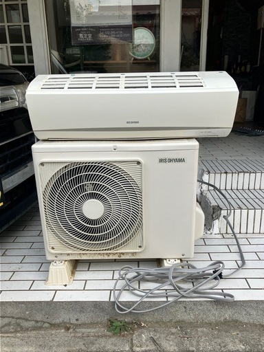 早い者勝ち　2018年製　アイリスオーヤマ IRA-2203R IRA-2203RZ 本体 室外機 リモコン付き