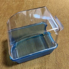 未使用品　小鳥用外付け　バードバス　の画像