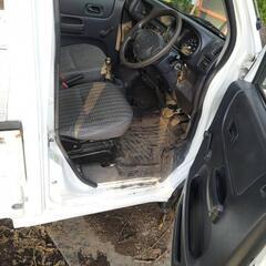 🚙ご成約車🚙【中古車】軽トラック    5MT+UL+UR  4WD デフロックの画像