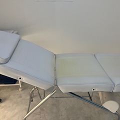 ２２日まで要相談！引き渡し表参道エステベッドの画像