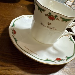 カップ＆ソーサー