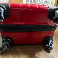 【決まりました】Mサイズキャリーケース　スーツケースの画像