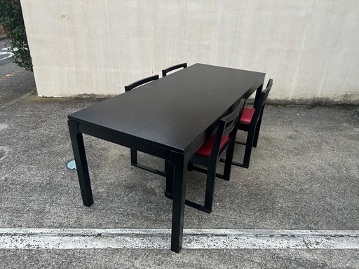 6人用テーブル(椅子4個付き)