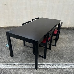 6人用テーブル(椅子4個付き)