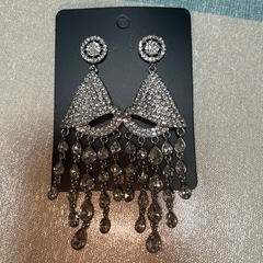ピアス