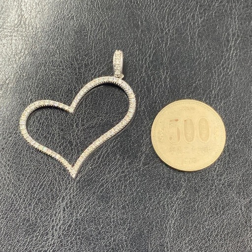 大きめ　K18WG ホワイトゴールド　ハートペンダント　4.8g