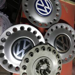 1,000円　ニュービートル用純正ホイールキャップ　4個まとめての画像