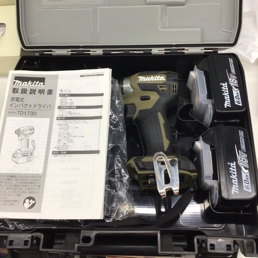 【中古】【店頭引取限定】
インパクトドライバ　MAKITAD173DRGXO オリーブ　程度A 充電器・充電池2個・ケース付き・コードレス　18v