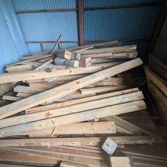 廃材　木材の画像