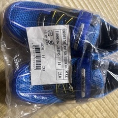23cm キッズ　スニーカー　新品未使用