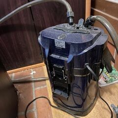 大き目の水槽、水槽台、付属品セット