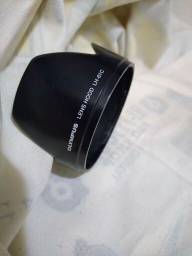 ★フォーサーズ用レンズフード★　LH-61c  「OLYMPUS ZUIKO DIGITAL 14-42mm F3.5-5.6 ED」のフード