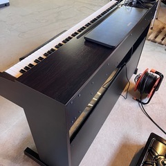 成約済み【東区】YAMAHA ARIUS YDP-143R 電子 ピアノ 鍵盤 楽器 2017年製 中古の画像