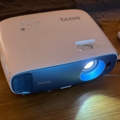 BenQ DLP 4K(UHD) プロジェクターTK800