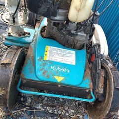 クボタ 自走式草刈機 カルマックス GC-K401EXの画像