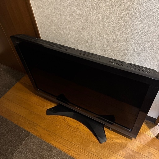 37インチ液晶テレビ\n