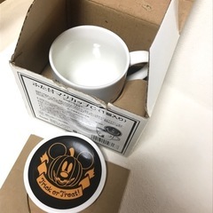 ハローウィン　ミッキーマウス蓋つきマグカップ　箱付き未使用 の画像