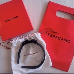 フェラガモ　カチューシャの画像