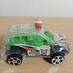 無料　ミニカー　パトカー？　おもちゃの画像