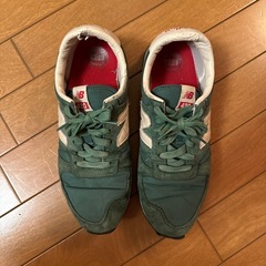 New balance ニューバランス 420 グリーン緑　26cm スニーカーの画像