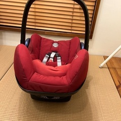 マキシコシ　ペブル　ベビー　チャイルドシート　新生児〜12ヶ月　シートベルトで固定　カバー丸洗い済の画像