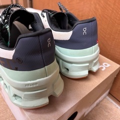 【現物見てキャンセルOK】 ON スニーカー クラウドモンスター  の画像