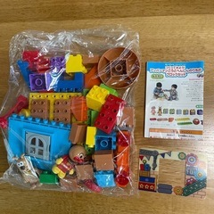 【取引中】アンパンマンごうとへんしんのりものブロックセットの画像