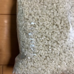 ひとり親家庭の方へ古米あげます。3.3kg①の画像
