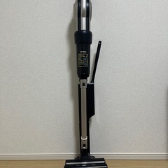 アイリスオーヤマ　掃除機　スタンド付きの画像