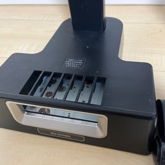アイリスオーヤマ　掃除機　スタンド付きの画像