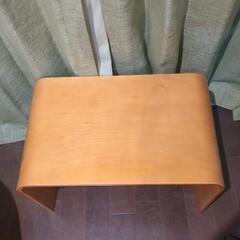 【タダ、もらって！】ニトリ製木製サイドテーブルの画像