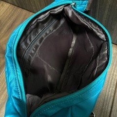 ショルダーバッグの画像