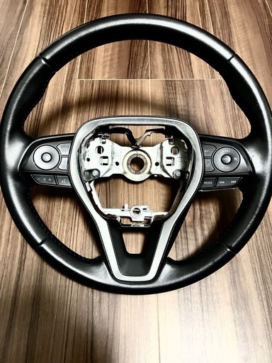 カローラスポーツ純正ステアリング