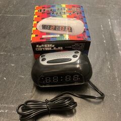 ☆中古￥500！カラフルLEDクロック　家具　【BJ097】