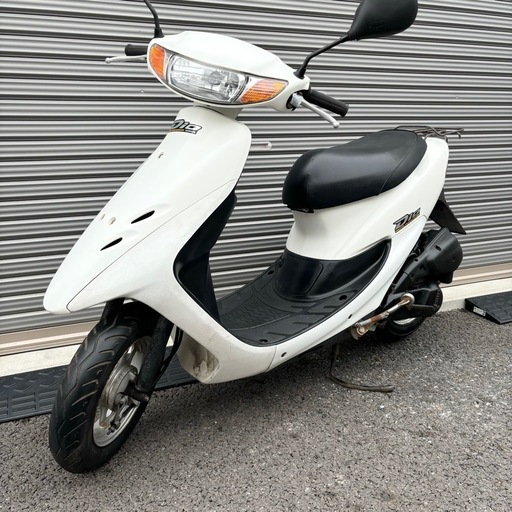 2958.高馬力2スト　ライブディオ（後期）　バッテリー新品、サイスタ　千葉県柏市　即日配送、自走引き取りも可能