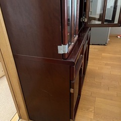 🔷あげます‼️🔷貰って下さい‼️🔷中古🔷食器棚🔷昭和レトロ🔷レトロ🔷本棚🔷飾り棚の画像
