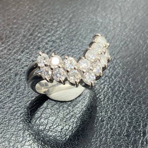 pt900 プラチナ900 V型　ダイヤモンド　リング　5.5g