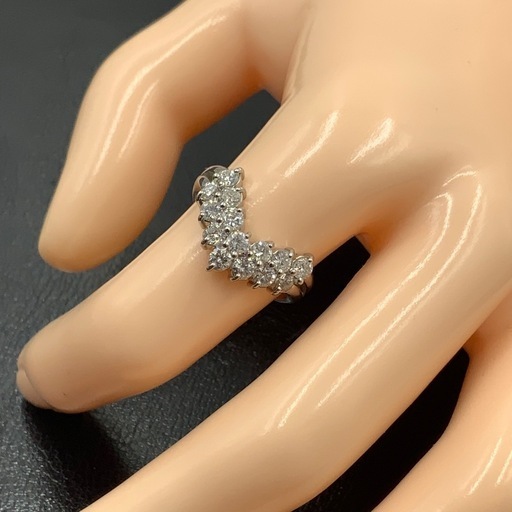 pt900 プラチナ900 V型　ダイヤモンド　リング　5.5g