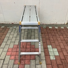 脚立の画像