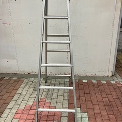 脚立の画像